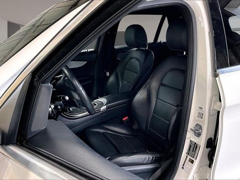 Certified 2019 Mercedes-Benz GLC 300 image 25