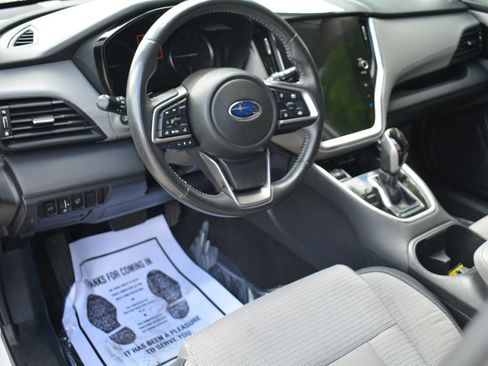 Used 2023 Subaru Outback Premium AWD/4WD image 10