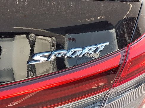 Used 2024 Honda Civic Sport image 33