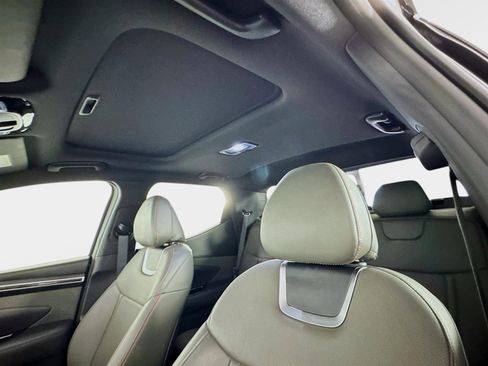 Certified 2024 Hyundai Santa Cruz Limited image 14