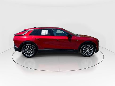 Used 2024 Cadillac Lyriq Sport RWD image 9