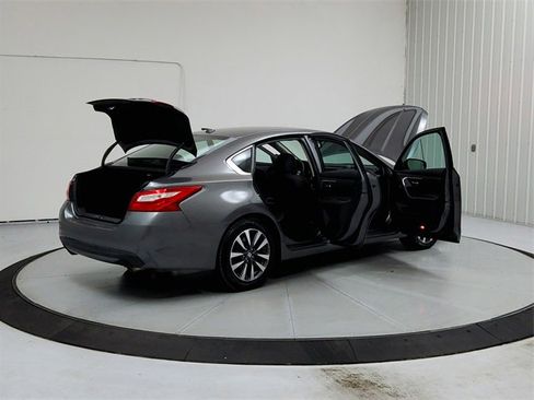 Used 2017 Nissan Altima 2.5 SL image 15
