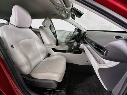 Used 2025 Hyundai Kona SE AWD/4WD image 29