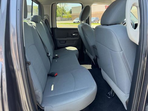 Used 2018 RAM 1500 Classic SLT AWD/4WD image 13