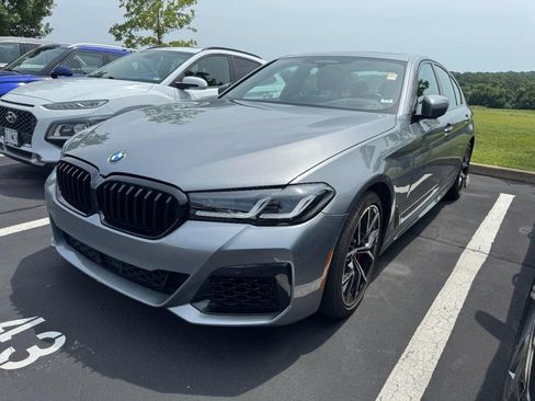 Used 2023 BMW 540i xDrive w/ M Sport Package AWD/4WD image 3