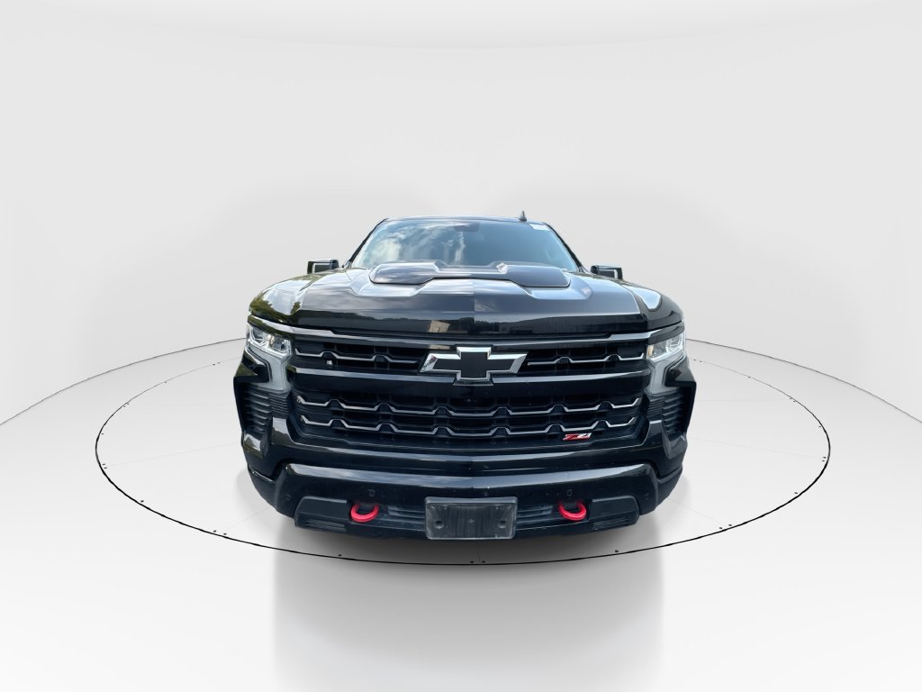 Used 2024 Chevrolet Silverado 1500 LT Trail Boss w/ LT Trail Boss Premium Package AWD/4WD image 3