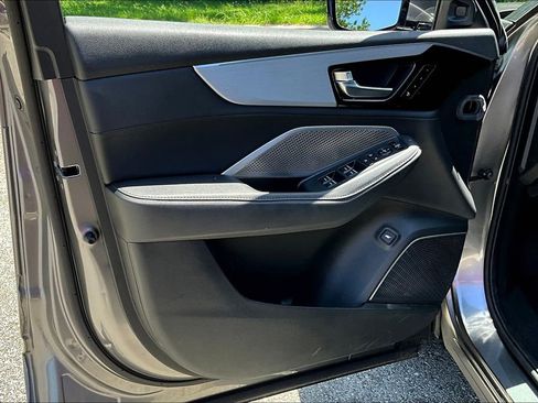 Used 2023 Acura MDX SH-AWD image 25