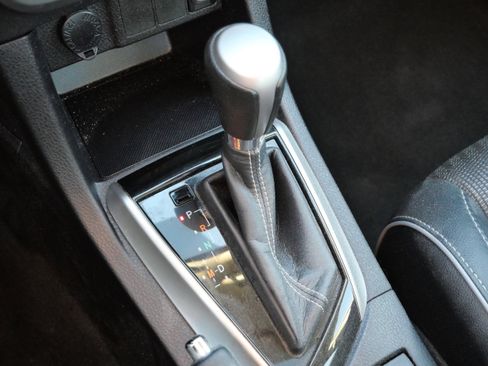 Used 2014 Toyota Corolla S image 25