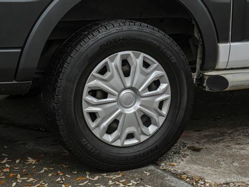 Used 2017 Ford Transit 250 130 Low Roof w/ Exterior Upgrade Package image 46