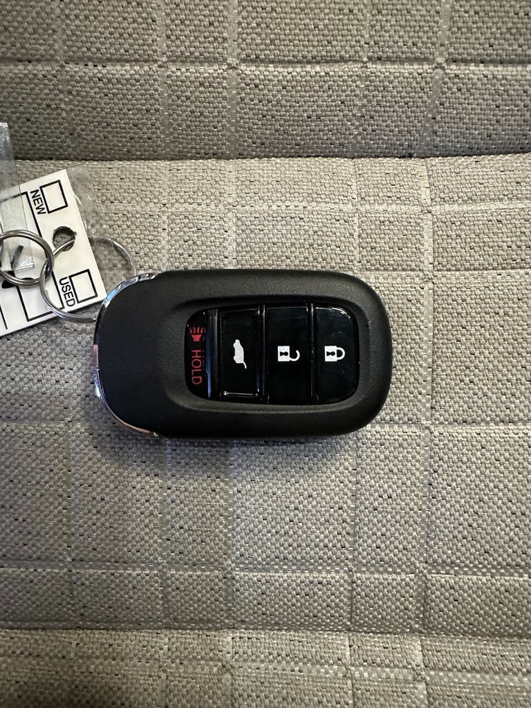 Used 2025 Honda HR-V LX image 17