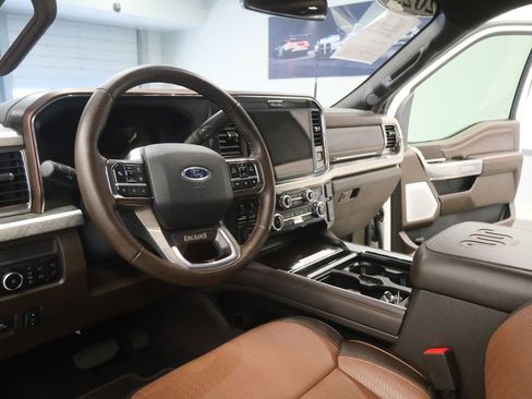 Used 2025 Ford F450 King Ranch w/ FX4 Off-Road Package image 23