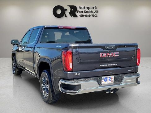 Used 2025 GMC Sierra 1500 SLT AWD/4WD image 4