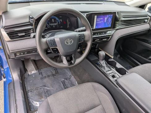Used 2025 Toyota Camry LE FWD image 16
