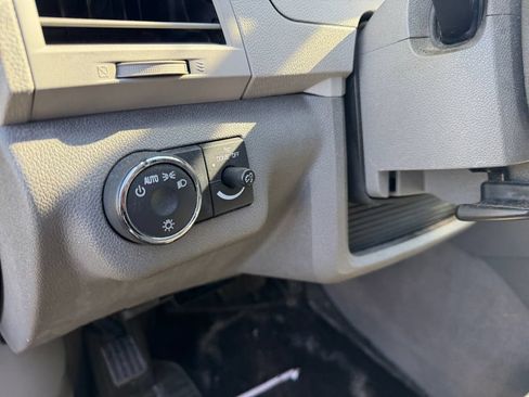 Used 2011 Chevrolet Traverse LS FWD image 18