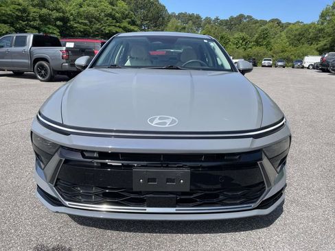 Used 2025 Hyundai Sonata SEL FWD image 8
