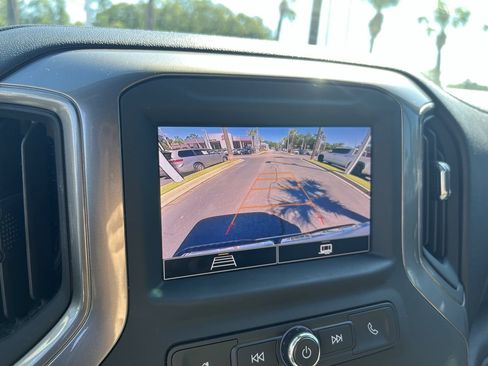 Used 2025 GMC Sierra 2500 Pro AWD/4WD image 25