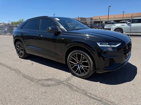 Used 2022 Audi Q8 Premium Plus AWD/4WD image 3