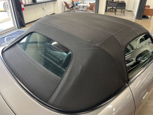 Used 2001 Honda S2000 image 36