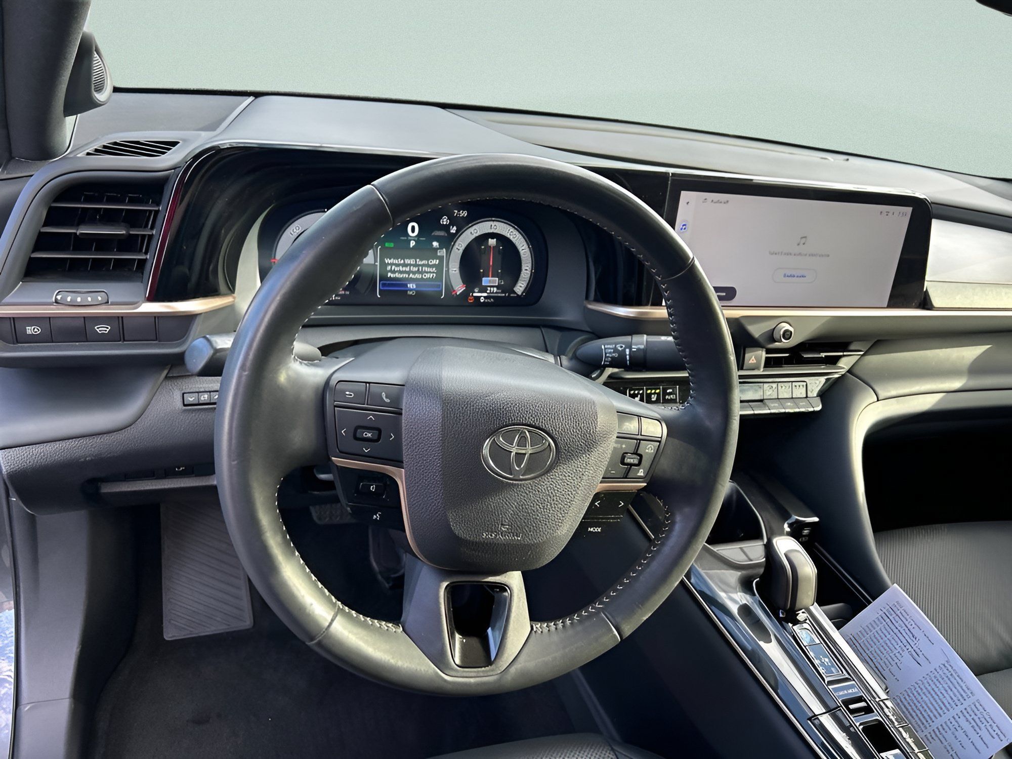 Used 2024 Toyota Crown AWD/4WD image 21