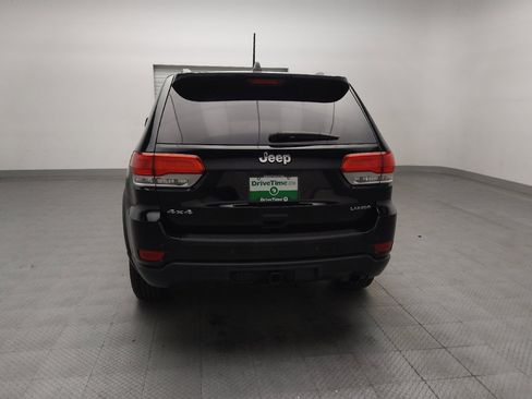Used 2019 Jeep Grand Cherokee Laredo AWD/4WD image 6