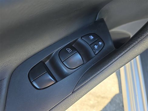 Used 2015 Nissan Altima 2.5 S w/ Power Driver Seat Package image 17