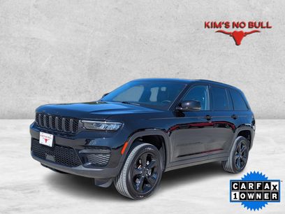 Used 2025 Jeep Grand Cherokee Altitude