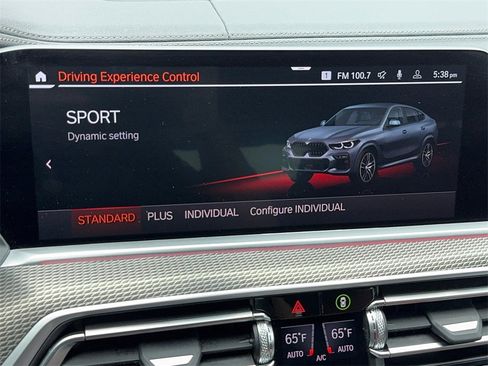 Used 2022 BMW X6 xDrive40i w/ Executive Package image 28