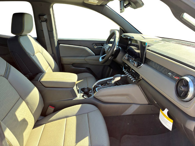 New 2026 Chevrolet Colorado ZR2 w/ Technology Package AWD/4WD image 10