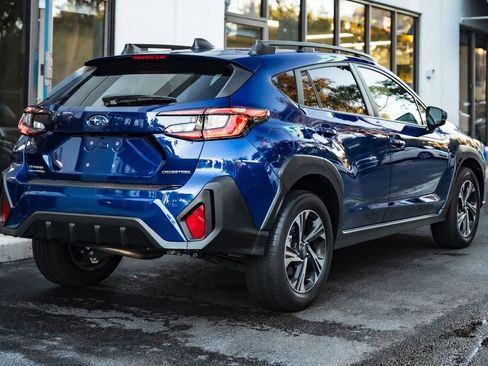 Used 2025 Subaru Crosstrek 2.0i Premium image 9