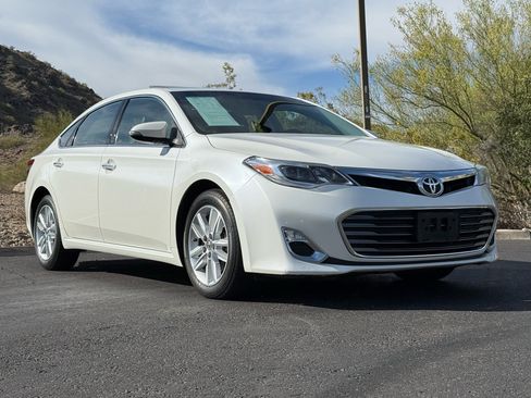 Used 2014 Toyota Avalon XLE Premium image 8