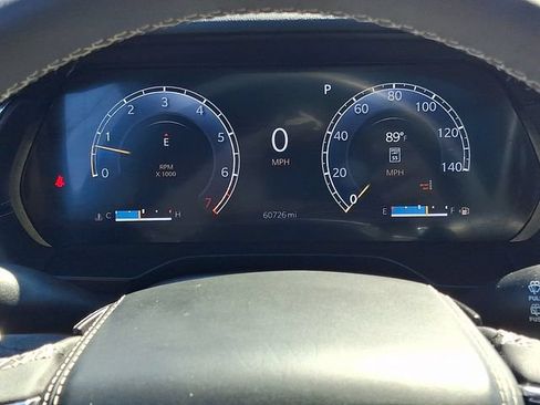 Used 2023 Jeep Grand Cherokee Overland AWD/4WD image 20