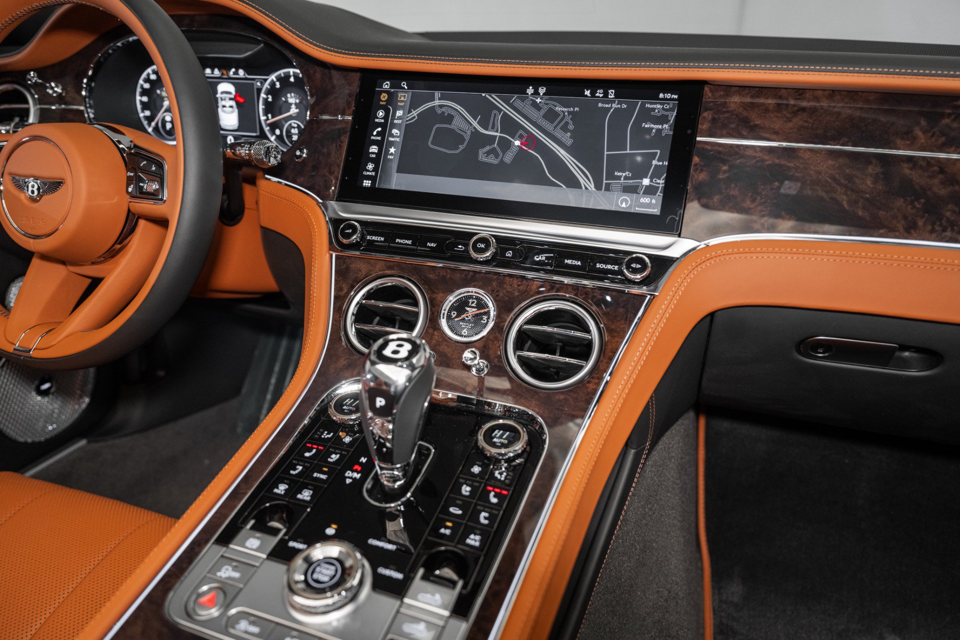 Used 2024 Bentley Continental GT V8 AWD/4WD image 27