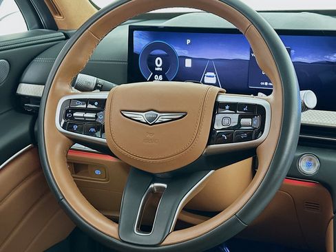 Used 2025 Genesis GV80 3.5T Prestige image 8