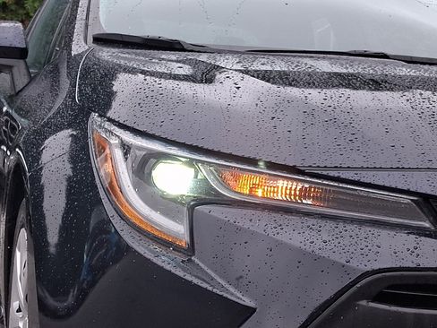 Certified 2024 Toyota Corolla LE FWD image 9