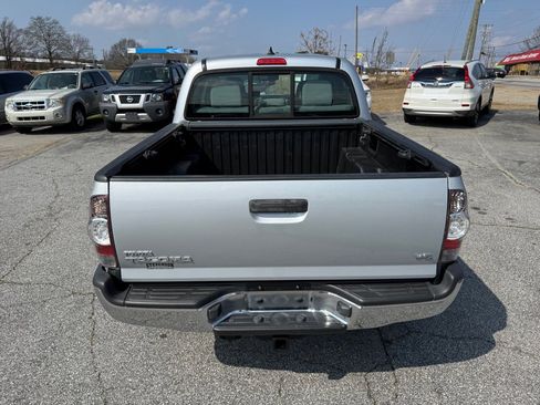 Used 2012 Toyota Tacoma 4x4 Double Cab w/ TRD Off-Road Pkg image 6