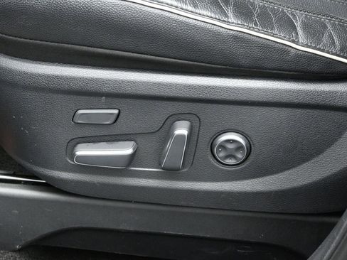 Used 2023 Hyundai Palisade Limited w/ Cargo Package image 10