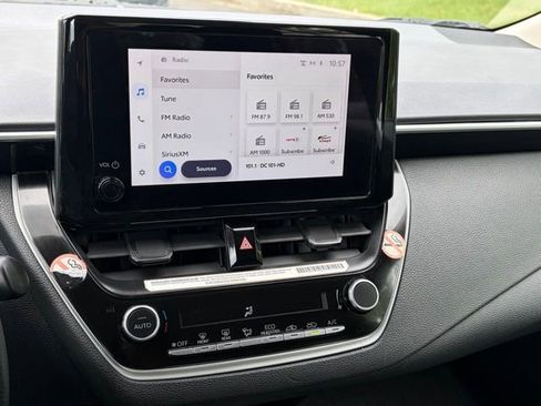 Used 2024 Toyota Corolla LE image 20