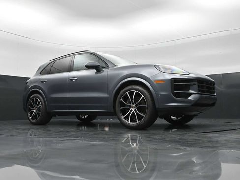 New 2026 Porsche Cayenne AWD/4WD image 43