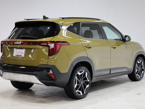 Used 2024 Kia Seltos SX w/ SX Sunroof Package AWD/4WD image 8