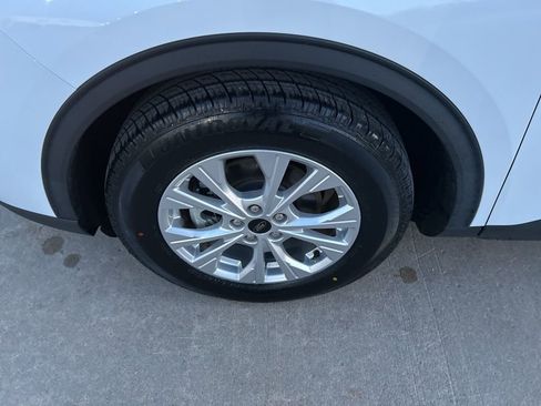 Used 2023 Ford Escape Active image 34