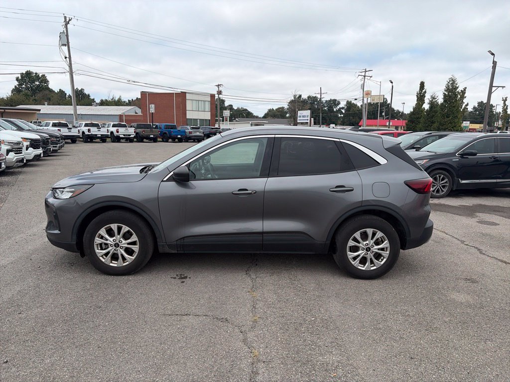 Used 2024 Ford Escape Active AWD/4WD image 3