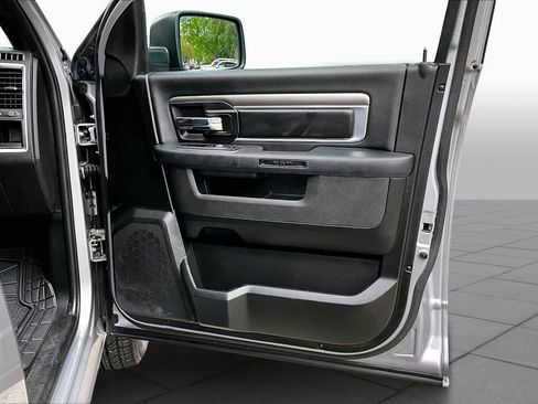 Used 2024 RAM 1500 Warlock RWD image 48