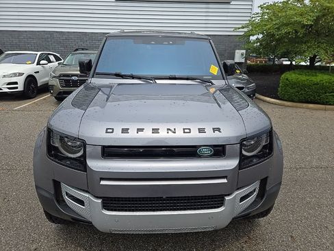 Certified 2022 Land Rover Defender 90 S AWD/4WD image 2
