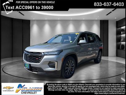 Used 2023 Chevrolet Traverse RS