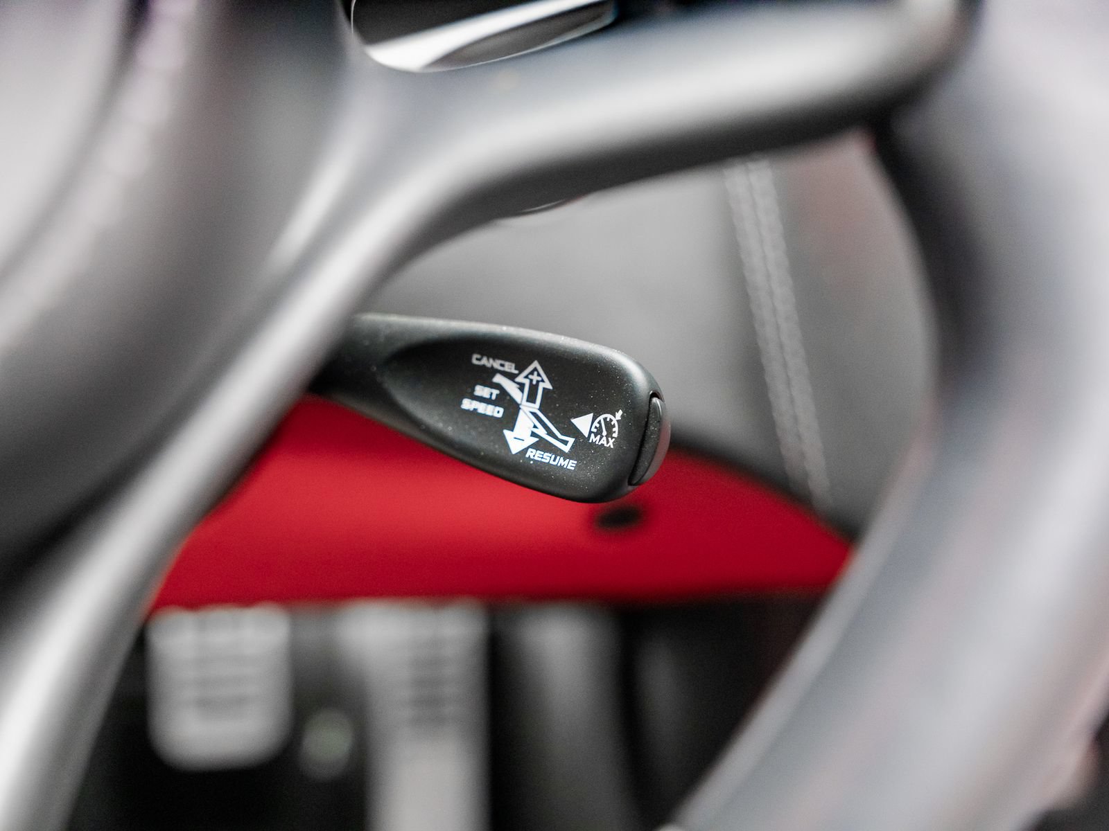 Used 2019 McLaren 570S Spider RWD image 48