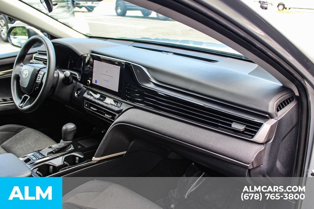 Used 2025 Toyota Camry LE FWD image 22