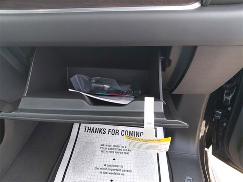 New 2026 GMC Sierra 1500 SLT w/ SLT Premium Package image 16