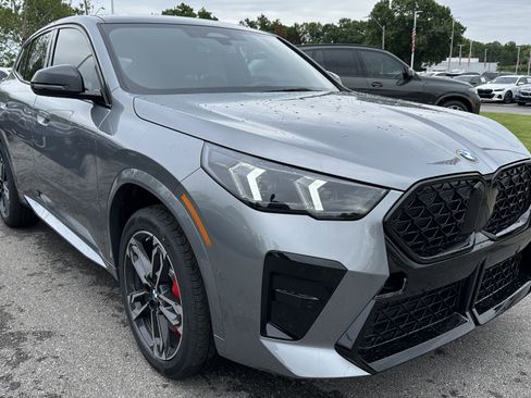 New 2026 BMW X2 xDrive28i w/ Technology Package AWD/4WD image 2