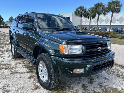 Used 2000 Toyota 4Runner SR5 image 21