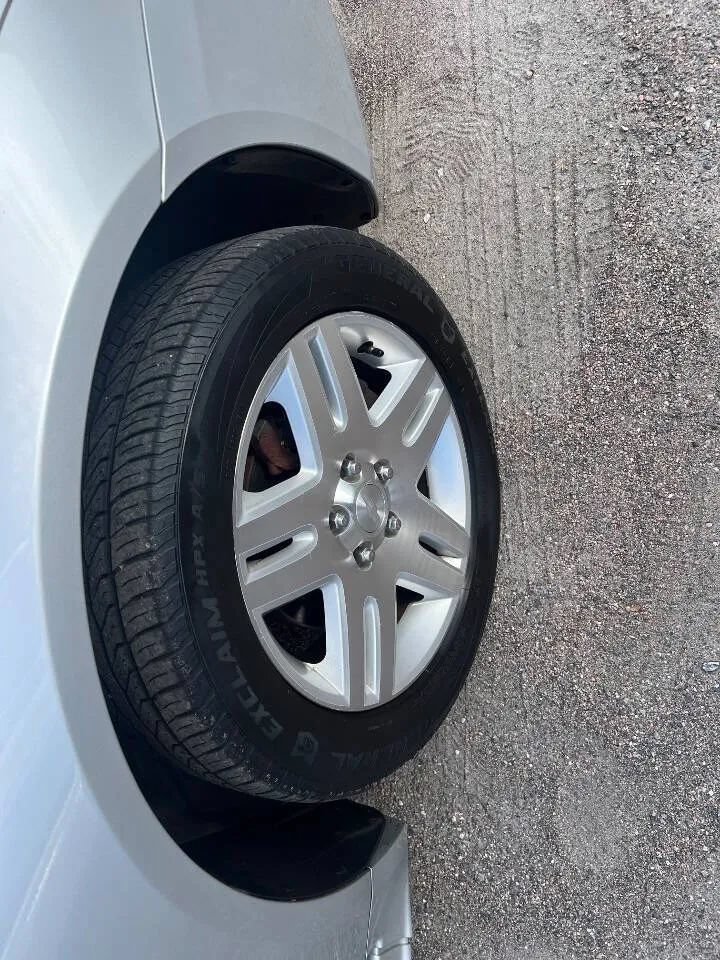 Used 2014 Chevrolet Impala LT w/ LT Sunroof Package FWD image 17